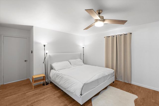 6697 De Moss Drive 697, Houston, TX 77074