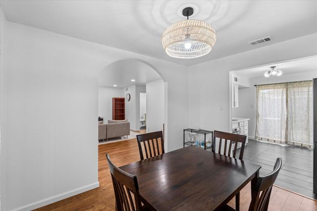 6697 De Moss Drive 697, Houston, TX 77074
