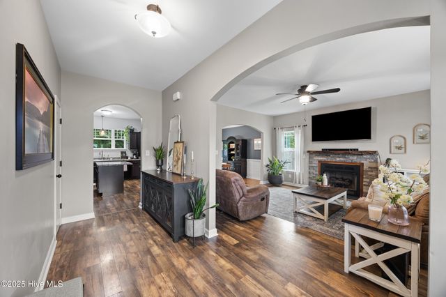 145 Laredo Drive, Jacksonville, NC 28540