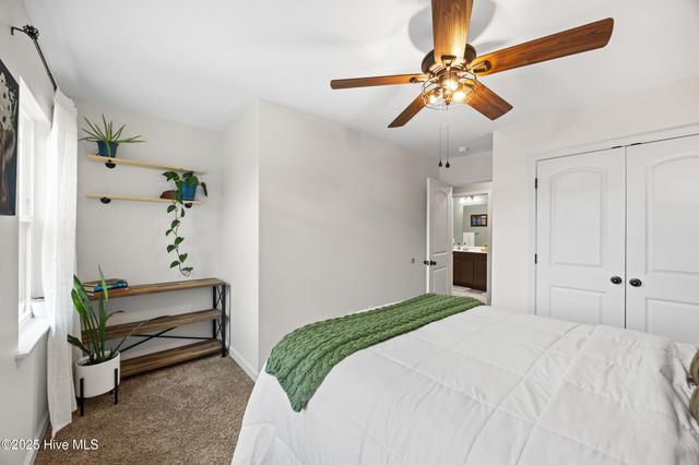 145 Laredo Drive, Jacksonville, NC 28540