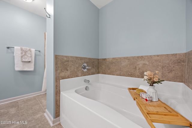 145 Laredo Drive, Jacksonville, NC 28540
