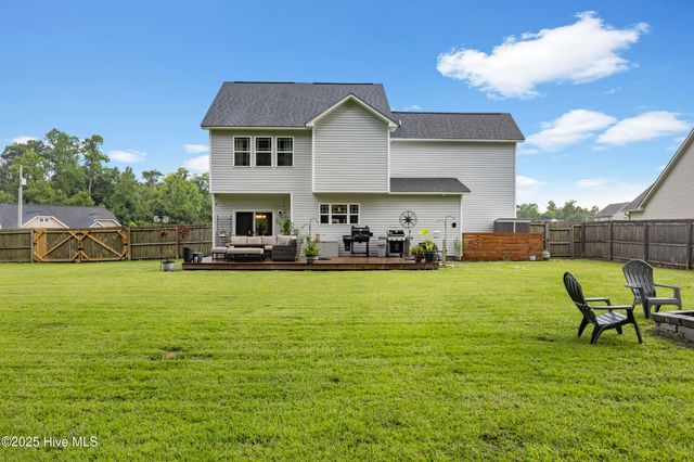 145 Laredo Drive, Jacksonville, NC 28540