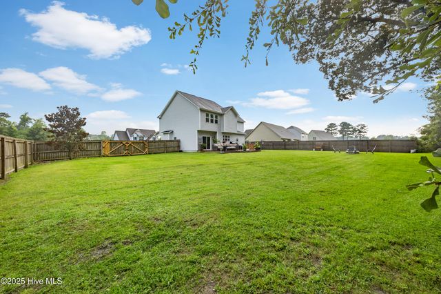 145 Laredo Drive, Jacksonville, NC 28540