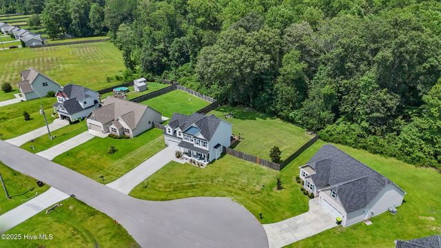 145 Laredo Drive, Jacksonville, NC 28540