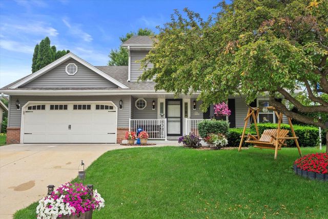 N77W15330 Crossway DRIVE, Menomonee Falls, WI 53051