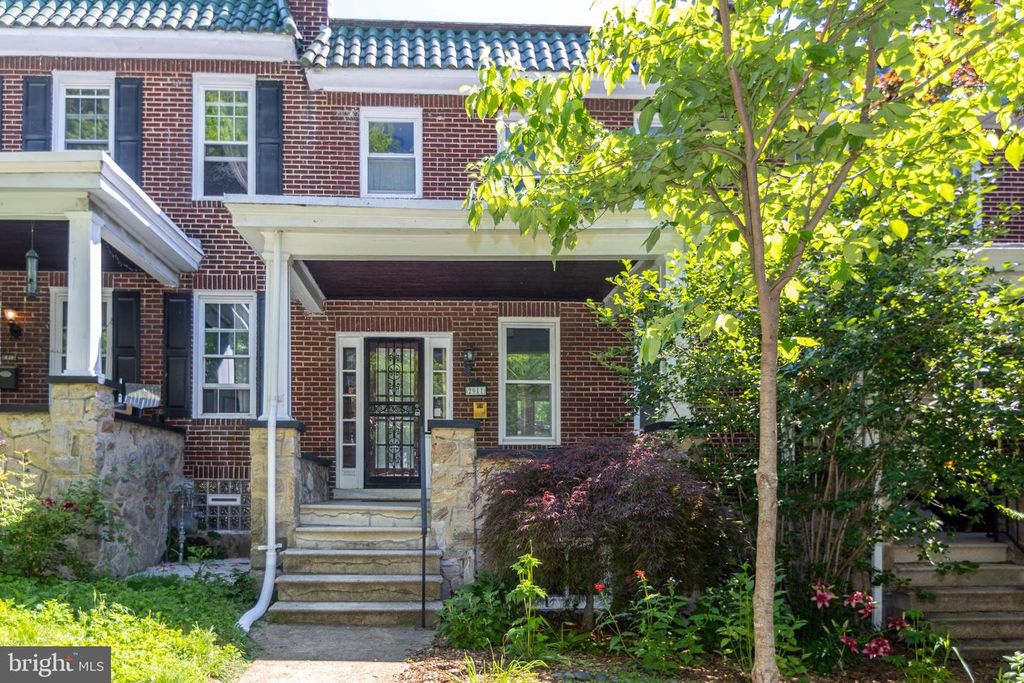 2911 CRESMONT AVE, Baltimore, MD 21211