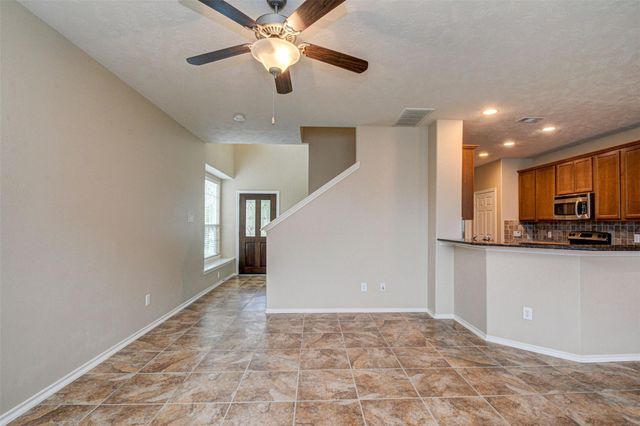 23 Fairlee Court, The Woodlands, TX 77354