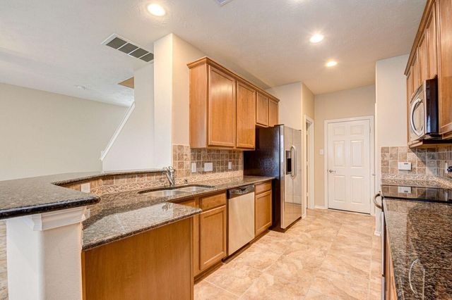23 Fairlee Court, The Woodlands, TX 77354