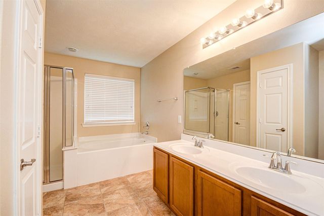 23 Fairlee Court, The Woodlands, TX 77354