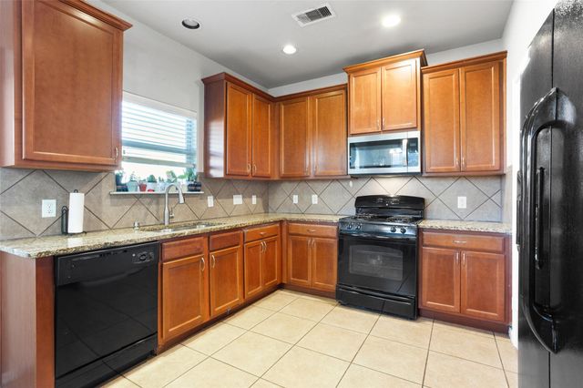 30 Supiro Drive, Manvel, TX 77578