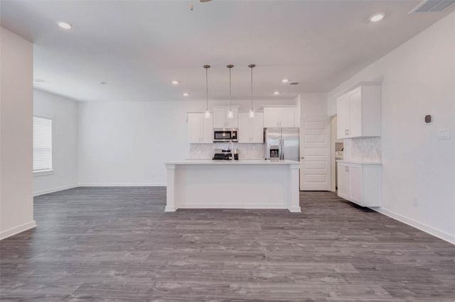 1038 Elsinore Drive, Rosharon, TX 77583