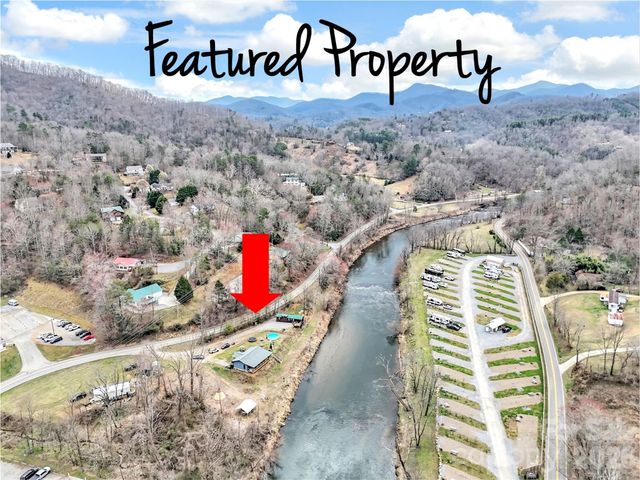 522 N River Road, Sylva, NC 28779