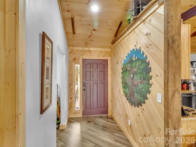 522 N River Road, Sylva, NC 28779