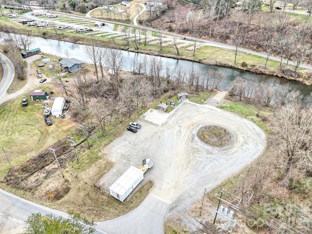 522 N River Road, Sylva, NC 28779