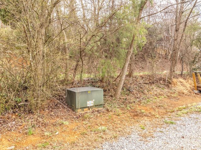 522 N River Road, Sylva, NC 28779