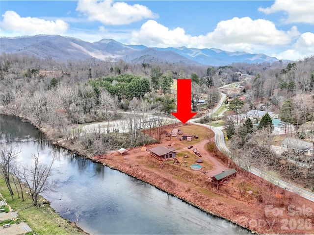 522 N River Road, Sylva, NC 28779