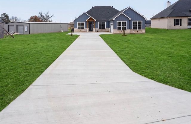 339 Cross Tie Ranch Road, Trinidad, TX 75163