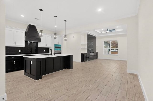 339 Cross Tie Ranch Road, Trinidad, TX 75163