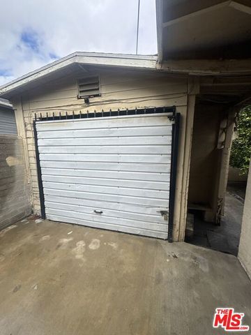 1183 W 37th Drive, Los Angeles, CA 90007