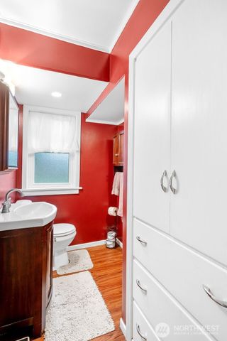 704 Essex Avenue, Aberdeen, WA 98520