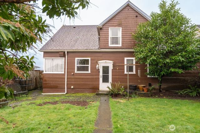 704 Essex Avenue, Aberdeen, WA 98520