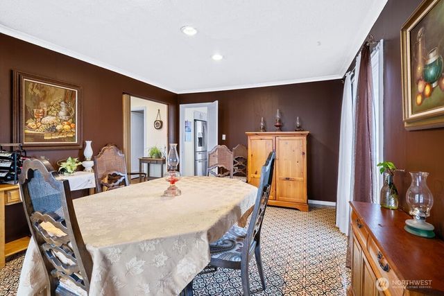 704 Essex Avenue, Aberdeen, WA 98520