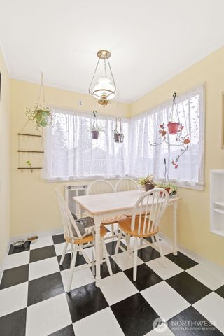 704 Essex Avenue, Aberdeen, WA 98520