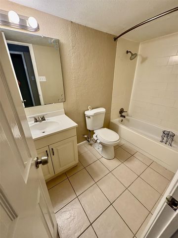 4306 Kevinkay Drive, Houston, TX 77084