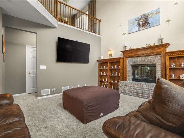 10695 Yellowstone Drive, Huntley, IL 60142