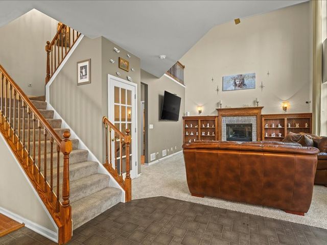 10695 Yellowstone Drive, Huntley, IL 60142