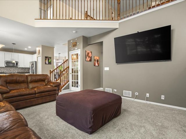 10695 Yellowstone Drive, Huntley, IL 60142