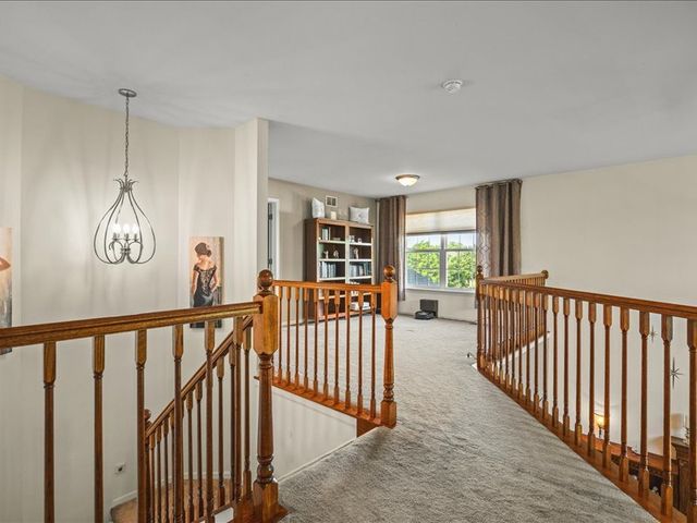 10695 Yellowstone Drive, Huntley, IL 60142