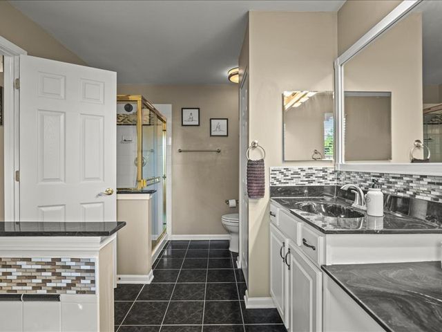 10695 Yellowstone Drive, Huntley, IL 60142