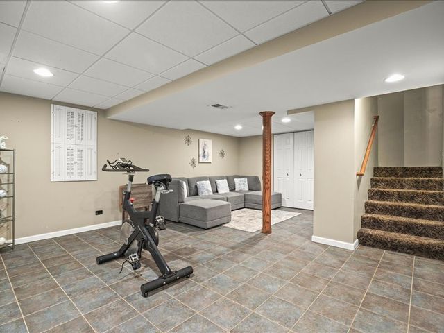 10695 Yellowstone Drive, Huntley, IL 60142
