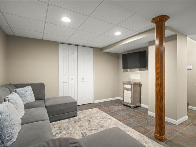 10695 Yellowstone Drive, Huntley, IL 60142