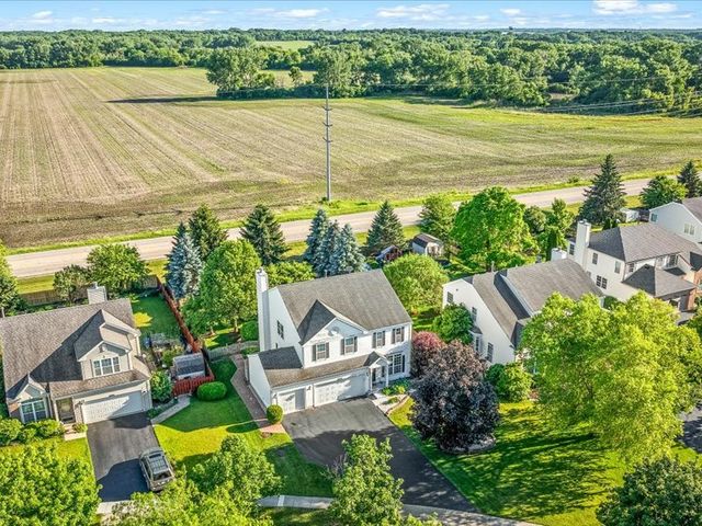 10695 Yellowstone Drive, Huntley, IL 60142