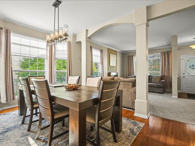 10695 Yellowstone Drive, Huntley, IL 60142