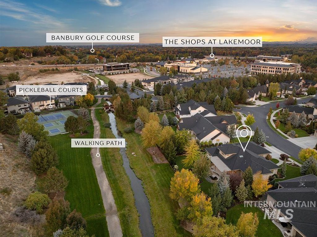 393 E Fishing Creek Lane, Eagle, ID 83616 photo 4