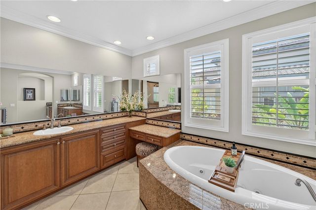 8114 Soft Winds Drive, Corona, CA 92883