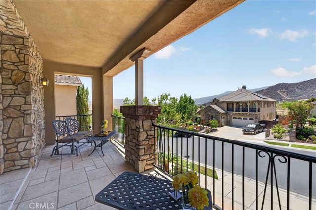8114 Soft Winds Drive, Corona, CA 92883