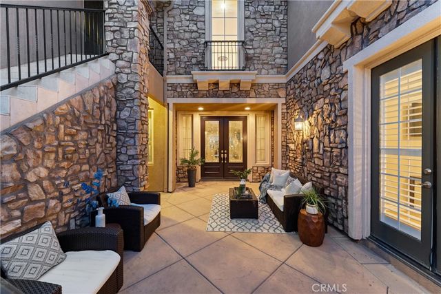 8114 Soft Winds Drive, Corona, CA 92883
