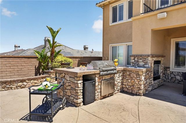 8114 Soft Winds Drive, Corona, CA 92883