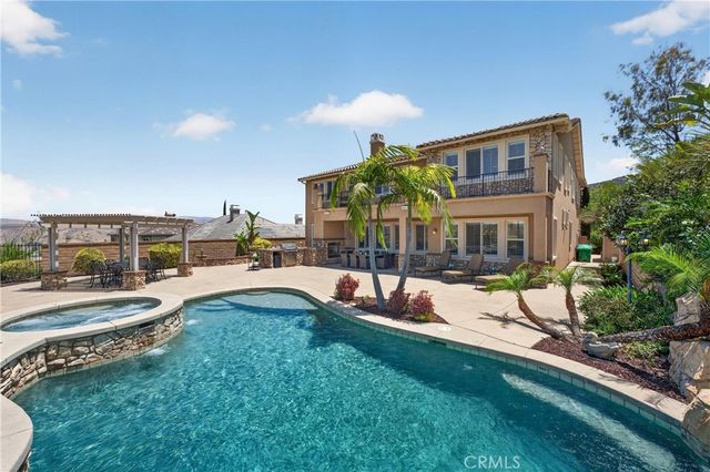 8114 Soft Winds Drive, Corona, CA 92883
