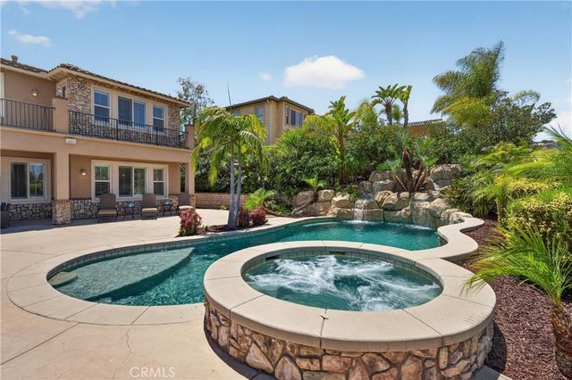 8114 Soft Winds Drive, Corona, CA 92883