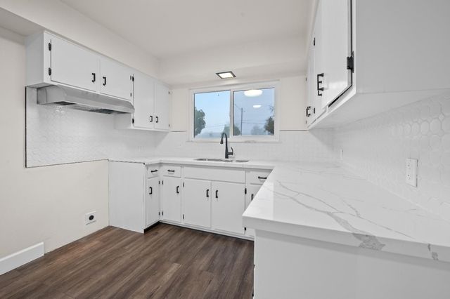 2834 N Hughes Avenue, Fresno, CA 93705