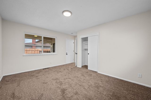 2834 N Hughes Avenue, Fresno, CA 93705