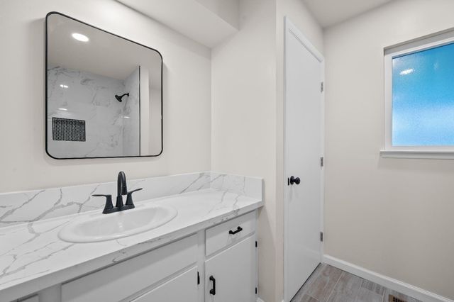 2834 N Hughes Avenue, Fresno, CA 93705