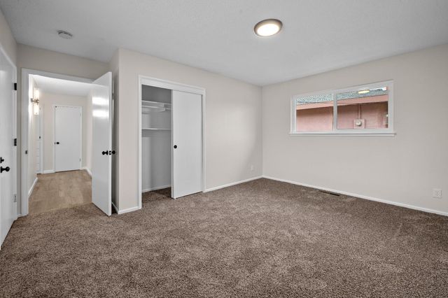 2834 N Hughes Avenue, Fresno, CA 93705