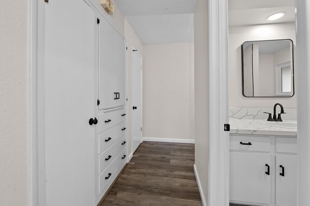 2834 N Hughes Avenue, Fresno, CA 93705