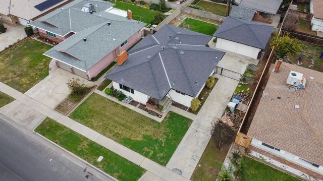 2834 N Hughes Avenue, Fresno, CA 93705